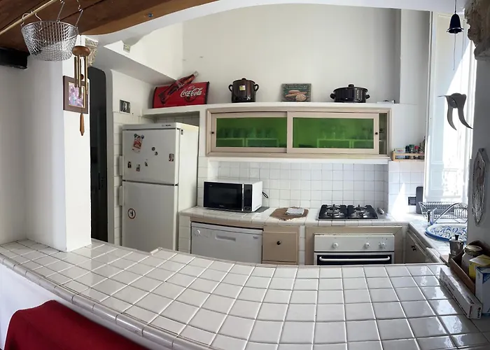 Anna's Apartment Rom